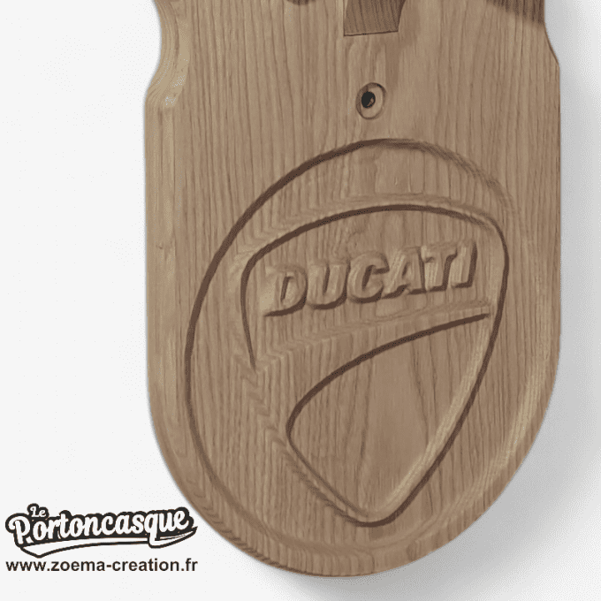 Support casque moto en bois – Modèle DUCATI