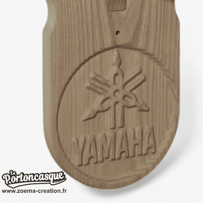 Support casque moto en bois – Modèle YAMAHA