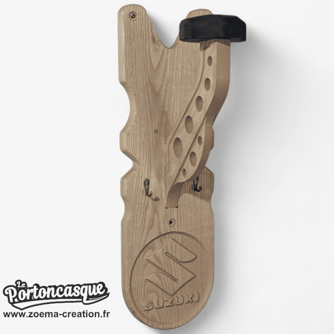 Support casque moto en bois – Modèle SUZUKI